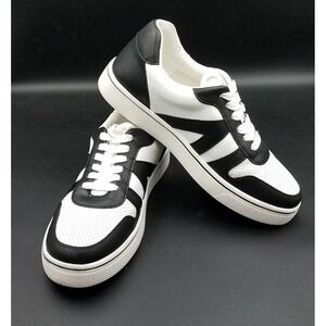 MIA‎ KOAST Sneakers White/Black Size 6 EUC